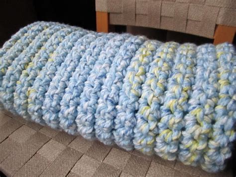 Elizabeth Quilts Plus: Two Easy Crochet Baby Blankets