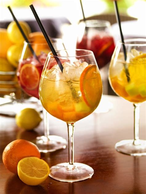 Snackshot of the Day: Sangria | Sangria cocktail, Sangria, Authentic ...