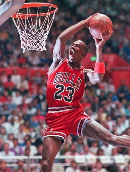 Michael Jordan 1987 Dunk Contest - Sneaker History