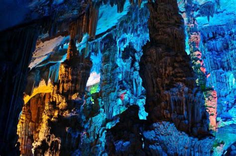 Reed Flute Cave - XciteFun.net