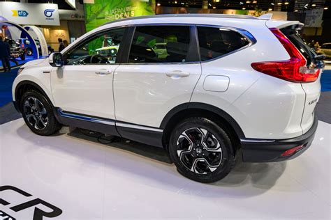 The 2020 Honda CR-V Hybrid's Biggest Drawback Isn't a Dealbreaker