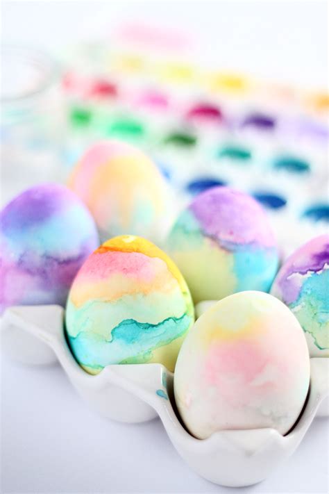 DIY | Watercolour Easter Eggs - Squirrelly Minds