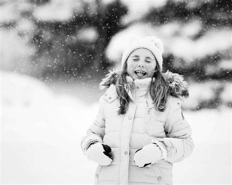 7 Secrets For Beautiful Snow Pictures | Click Love Grow