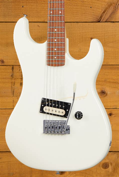 Kramer Baretta Special Chrome Hardware Vintage White