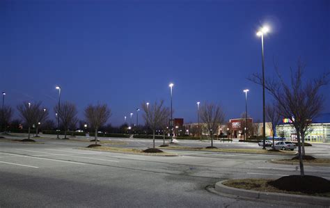 Parking Lot Light Repair | Lighting Maintenance Inc.