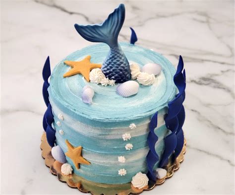 Fondant Mermaid Tail – CC Cakes