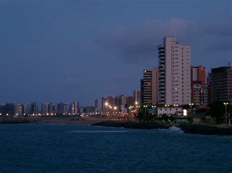 Ficheiro:Water front Fortaleza, Brazil.JPG – Wikipédia, a enciclopédia livre