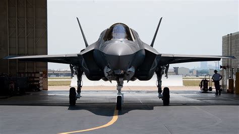 F-35: How Fast Can This Stealth Fighter Fly? - 19FortyFive