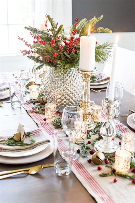 36 Beautiful Christmas Table Centerpieces For Your Dining Room | Christmas table centerpieces ...