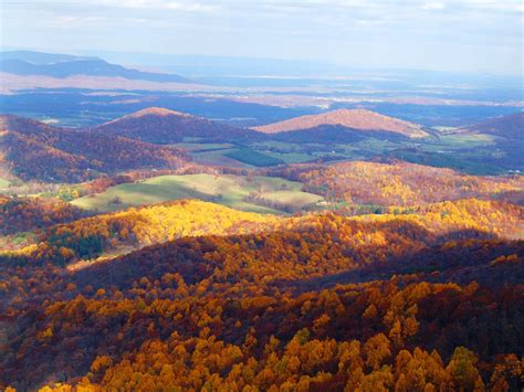 Shenandoah Valley | The fall colors of the Shenandoah Valley… | Jeffry ...