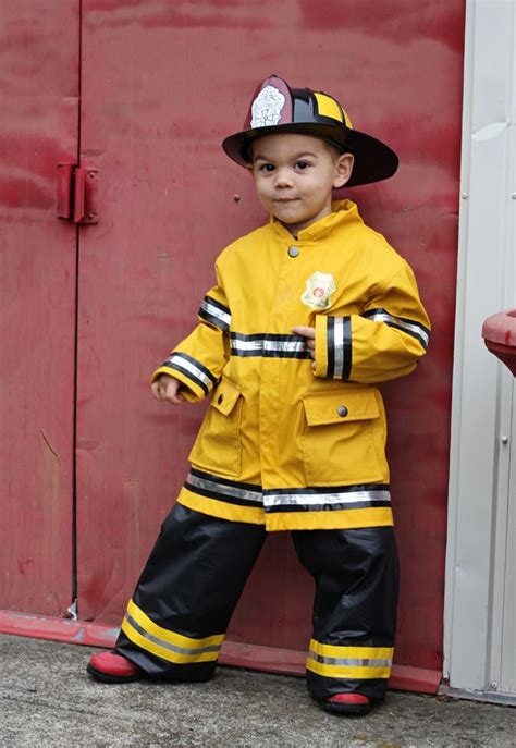 DIY Halloween: A Firefighter + His Dalmatian | Firefighter costume ...