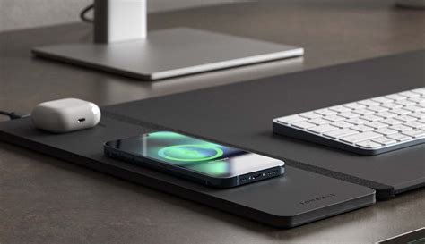 Journey “ALTI” Wireless Charging Desk Mat — Tools and Toys