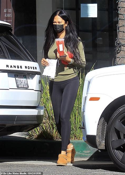 Kimora Lee Simmons showcases slim 6ft figure during Starbucks run in Beverly Hills | Daily Mail ...