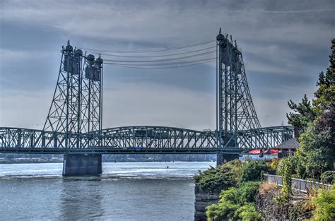 HistoricBridges.org - Interstate Bridge Photo Gallery