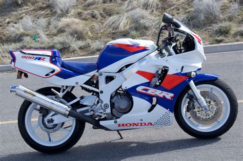 Obtainable: 1993 Honda CBR900RR - Rare SportBikes For Sale