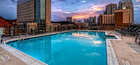 11 Best Hotels With Rooftop Pool In Nashville, Tennessee - Updated 2024 ...