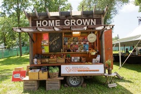 eauxclaires-culturestand | Farm stand, Vegetable stand, Farmers market ...