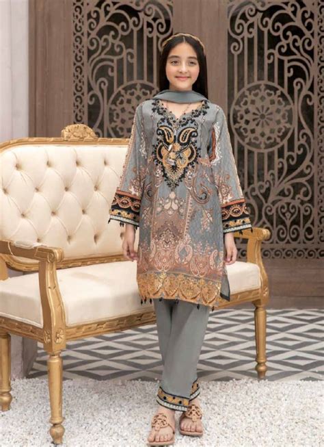 Buy Cute Dresses for Girls - Indian and Pakistani Party Wear Dresses ...