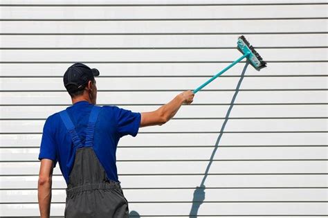 Tips for Properly Cleaning Siding - Lathrop Contracting, Inc.