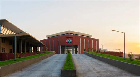 IIM-Rohtak registers 100% placements, rise in participation of new ...