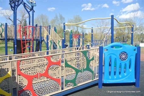 Riley Park Playground - calgaryplaygroundreview.com