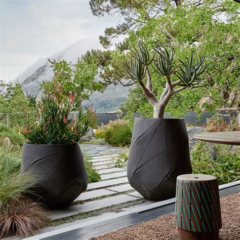 Bhaca Concrete Planter. Outdoor Designer Store