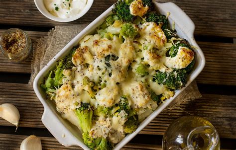 Gratin de choux fleur et de brocoli : Recette de Gratin de choux fleur et de brocoli - Marmiton