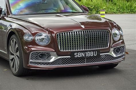 2021 Bentley Flying Spur V8 Review: Flying Behemoth - Online Car ...