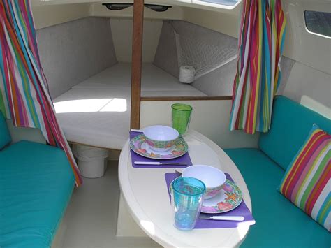 hunter 23.5 sailboat interior - Buscar con Google | Sailboat interior, Boat interior, Sailing