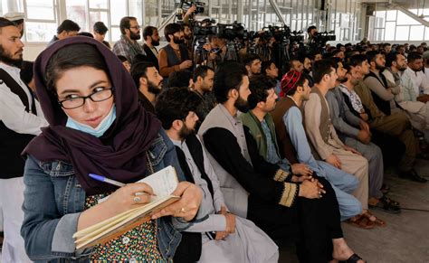 As winter approaches, Afghan women journalists speak out: "I enjoyed ...