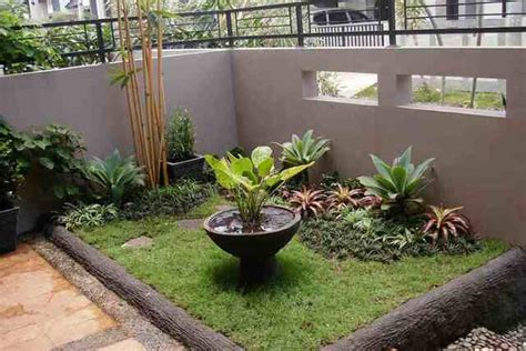 7 Desain Taman Kecil Depan Rumah. Minimalis Modern nan Asri!