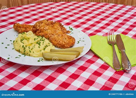 Deep Fried Chicken Escalope or Schnitzel with Mashed Potatoes. Stock Photo - Image of meal ...