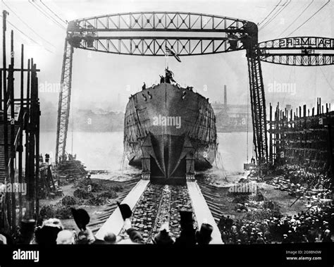 Palmers shipbuilding and iron company Black and White Stock Photos & Images - Alamy