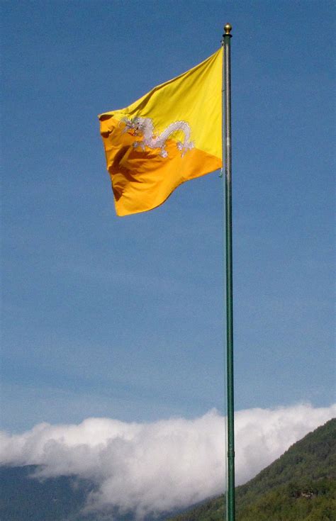 Bhutan International Flags, Country Maps, Flags Of The World, Bhutan, Patriotic, Countries ...