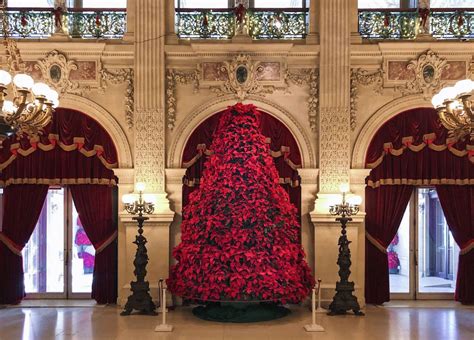 Bedecked and Bedazzled: Christmas at The Breakers | Private Newport