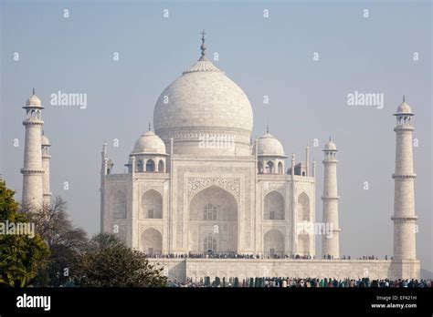 Taj mahal aerial view hi-res stock photography and images - Alamy