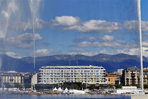 Fairmont Grand Hotel Geneva | Classic Vacations