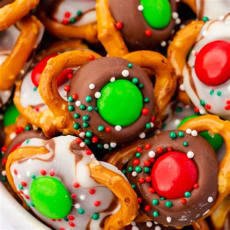 Christmas Pretzels - Vegetarian Mamma