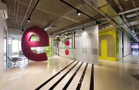 E:MG Advertising Agency / VOX Architects | ArchDaily