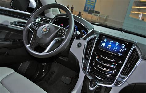 2012 New York: 2013 Cadillac SRX - egmCarTech