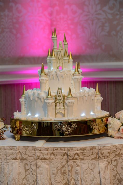 A winter storm hits Cinderella Castle this Wedding Cake Wednesday Cinderella Wedding Cake ...