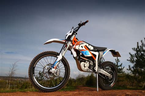 We ride the KTM Freeride E-XC and E-SX - ResCogs | Ktm, Freeride, Ktm ...