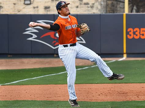 UTSA baseball third baseman Austin Ochoa photo gallery – 210 GAMEDAY