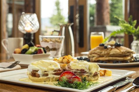 Find Breakfast in Lake Placid - The Whiteface Lodge