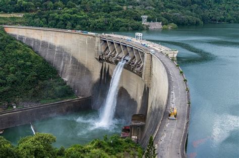 Victoria dam at risk due to tremors in Kandy