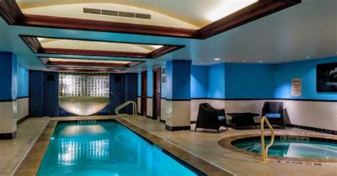 Top 8 Austin Hotels With Indoor Pools (Family-Friendly) – Trips To Discover