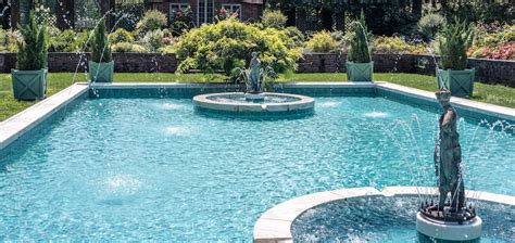 Types Of Water Features To Add To Your Pool - Edgewater Pools