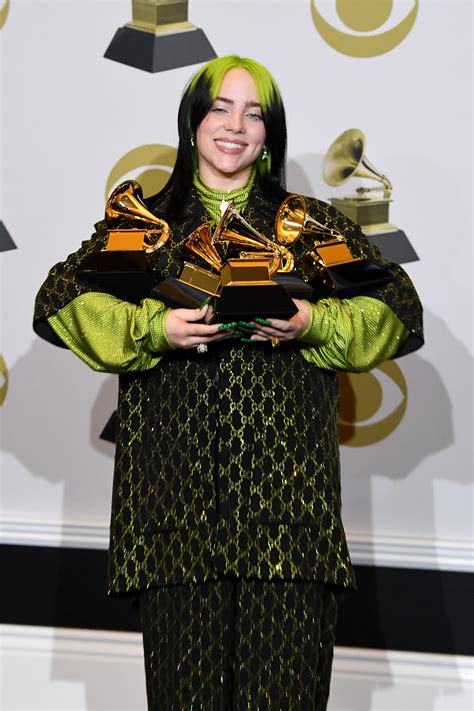 Billie Eilish arrasa y hace historia en los premios Grammy 2020 | Vogue España