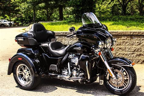 Pre-Owned 2017 Harley-Davidson Tri Glide Ultra Classic in Franklin #PT856614 | Moonshine Harley ...