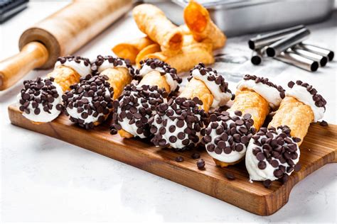 Try One Of Cannoli Kitchen's Traditional Italian Desserts | Cannoli Kitchen